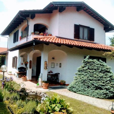 Il Laghetto Bed and Breakfast Torre Canavese Exteriör bild