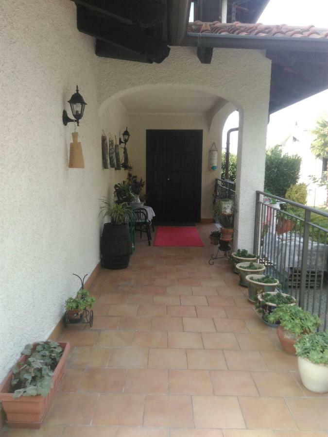 Il Laghetto Bed and Breakfast Torre Canavese Exteriör bild
