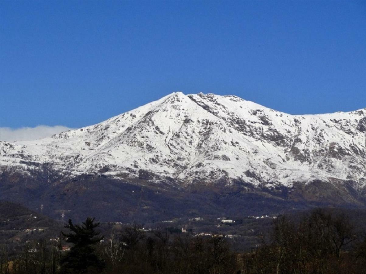 Il Laghetto Bed and Breakfast Torre Canavese Exteriör bild